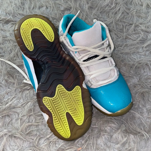 JORDAN 11 RETRO LOW AQUA SAFARI GS - Picture 2 of 3